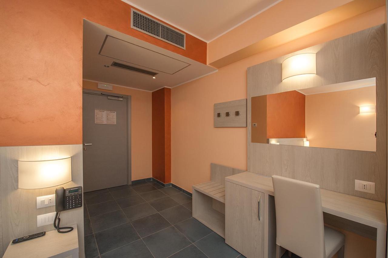 Hotel Testani Colleferro Esterno foto