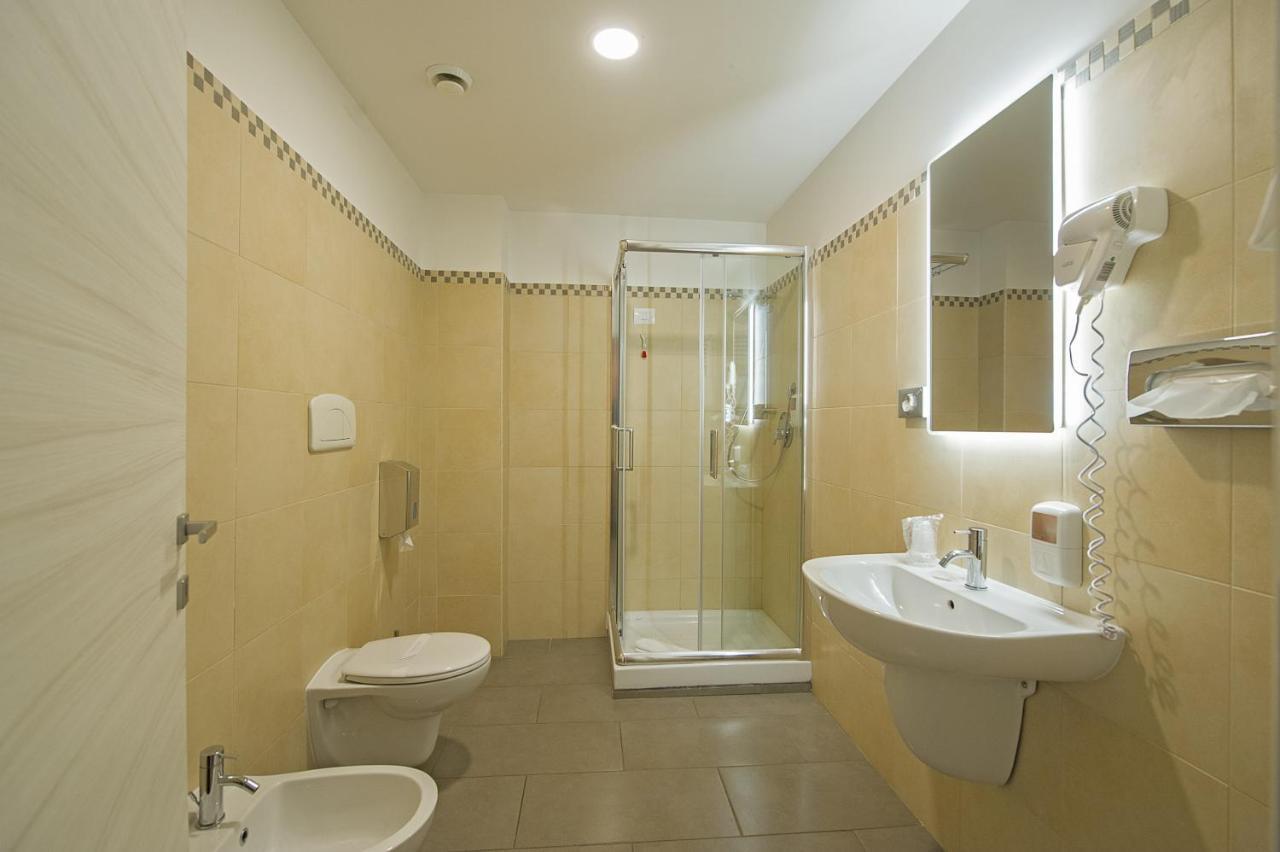 Hotel Testani Colleferro Esterno foto